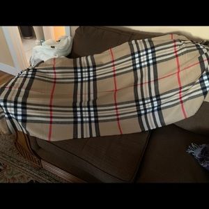 Women’s scarf